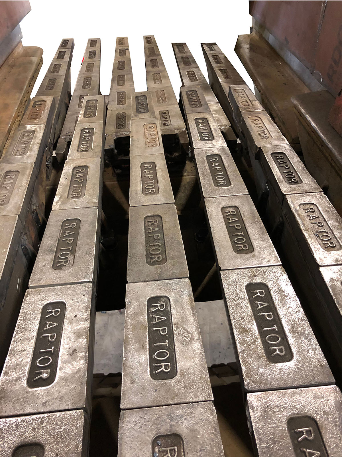 Defender&reg; Grizzly Feeder Assemblies