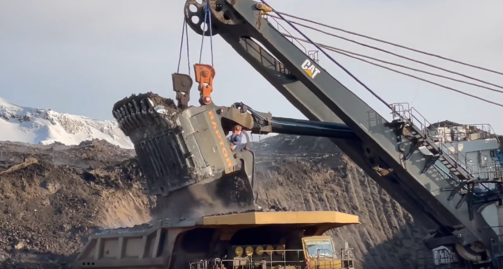 JURASSIC sized earth movers!