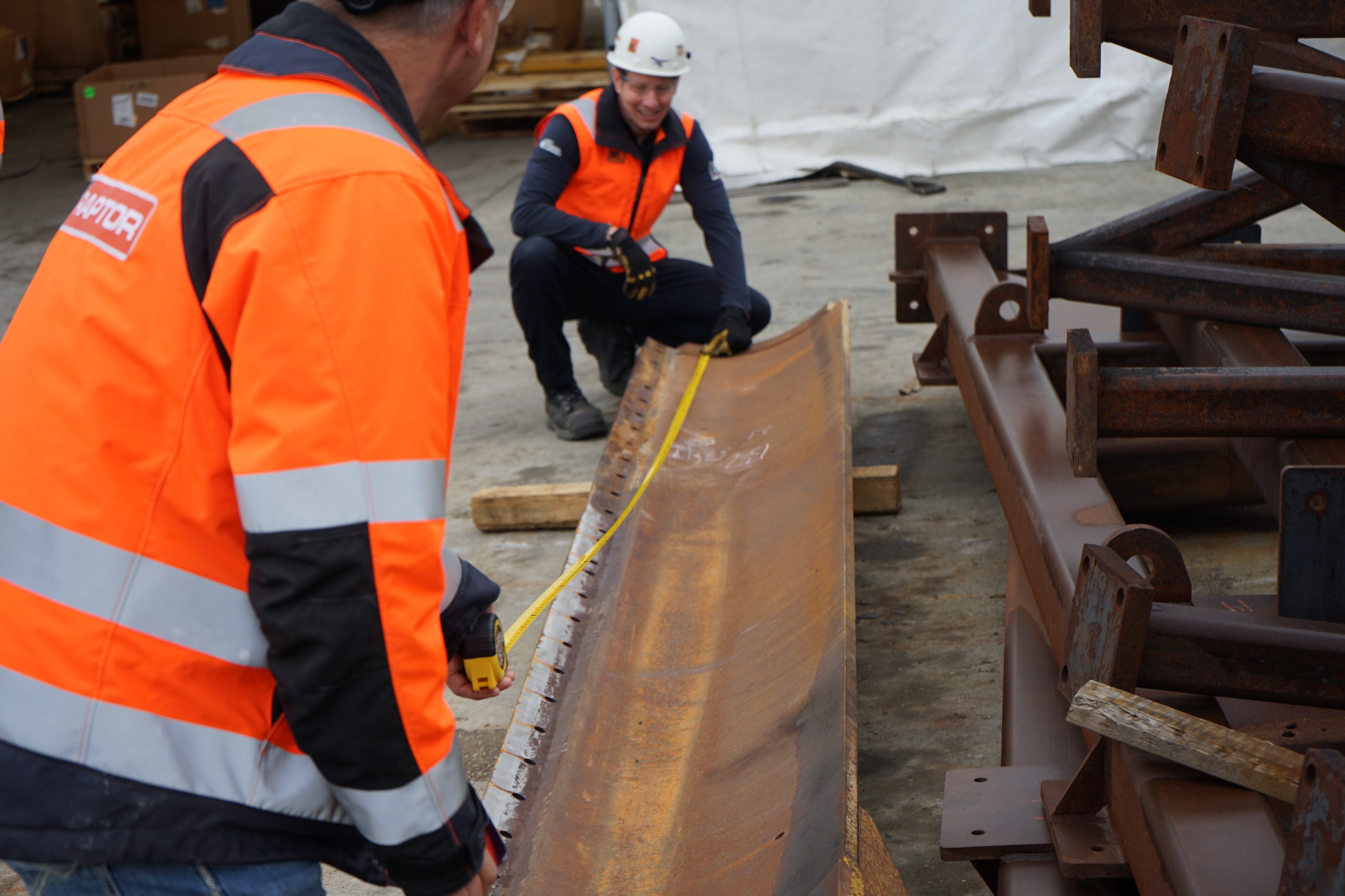 <p>OEM vs. Aftermarket Mining Wear Parts: A Buyer's Guide</p>